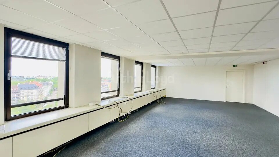 Office in Strasbourg for sale - Building Photo - Image 3 of 9