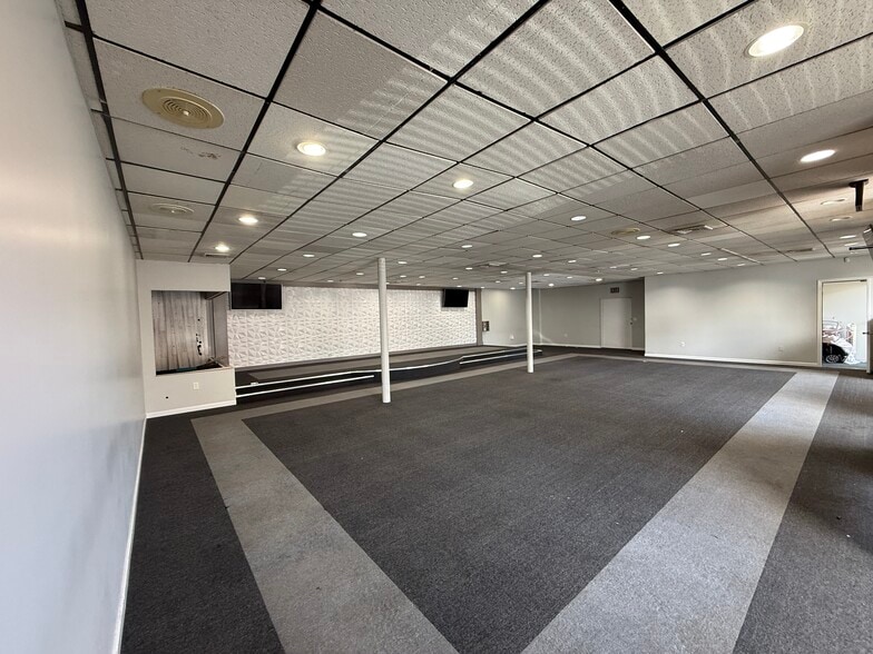 141 Main St, Norwalk, CT for lease - Building Photo - Image 2 of 5