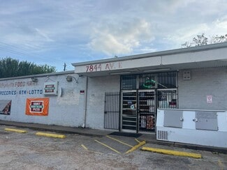 Plus de détails pour 7844 Avenue E, Houston, TX - Commerce de détail à vendre