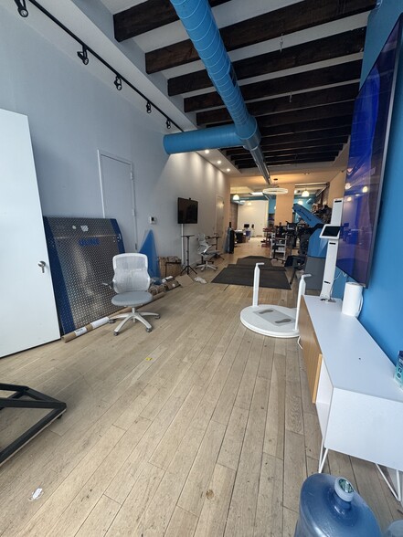 473 Grand St, Brooklyn, NY à louer - Photo intérieure - Image 3 de 9