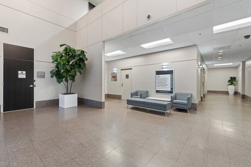 7282 Plantation Rd, Pensacola, FL for lease - Building Photo - Image 2 of 13