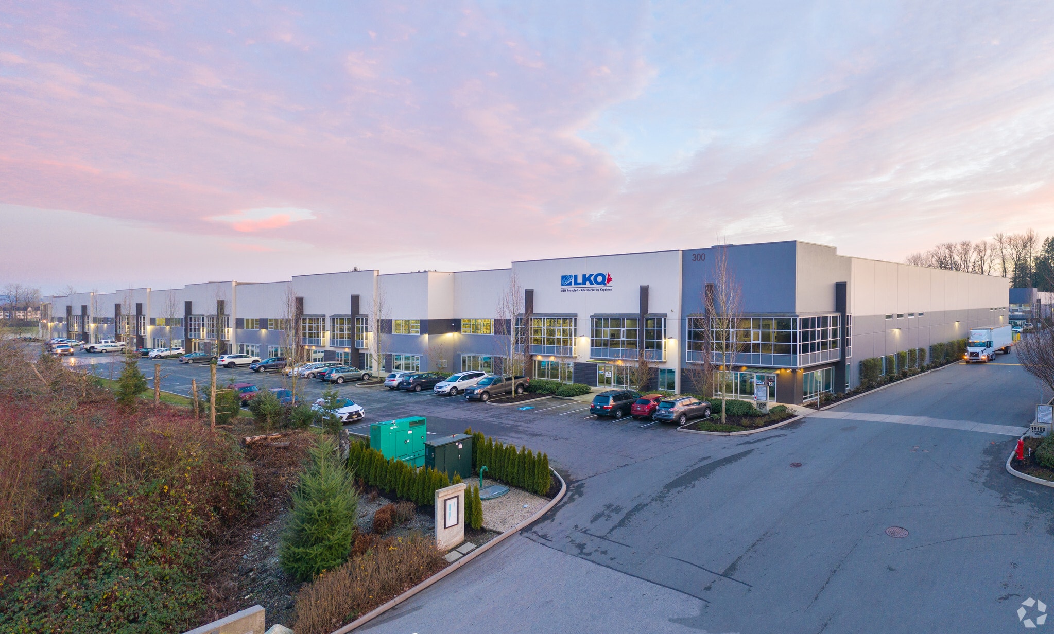 19300 Airport Way, Pitt Meadows, BC for lease Primary Photo- Image 1 of 47