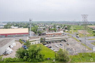 5305 Notre-Dame, Laval, QC - Aérien Vue de la carte - Image1