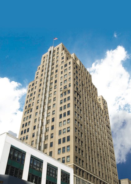 1350 Broadway, New York, NY à louer - Photo du bâtiment - Image 2 de 7