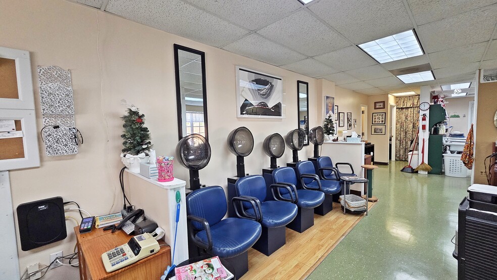 1900 Elkin St, Alexandria, VA for lease - Building Photo - Image 3 of 5