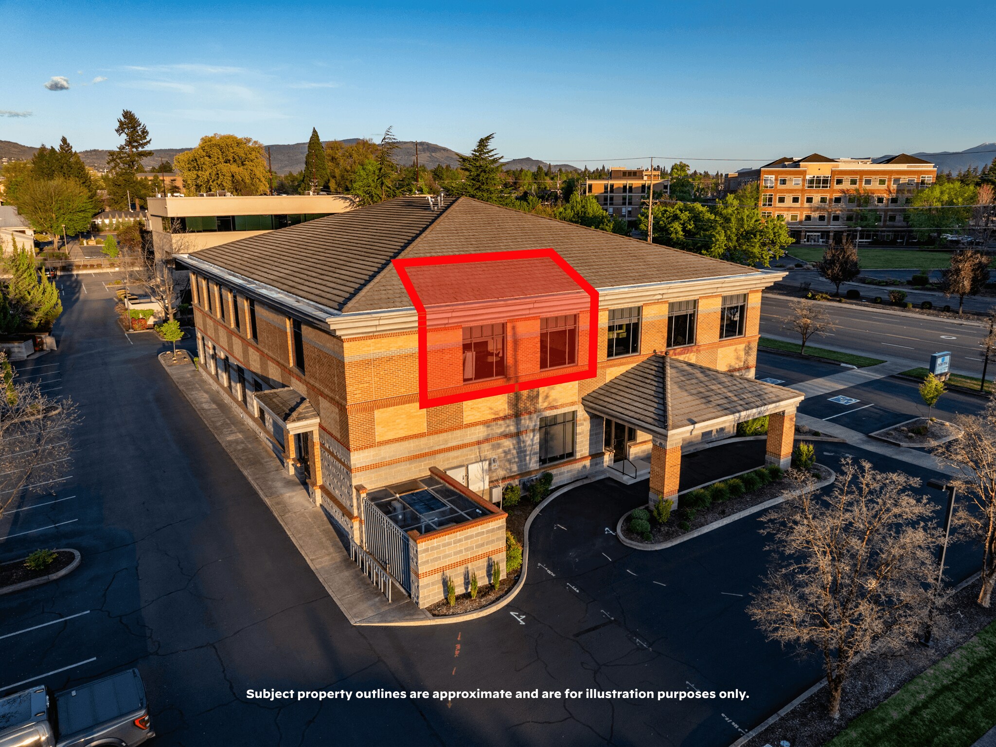 1501 E McAndrews Rd, Medford, OR for lease Building Photo- Image 1 of 26