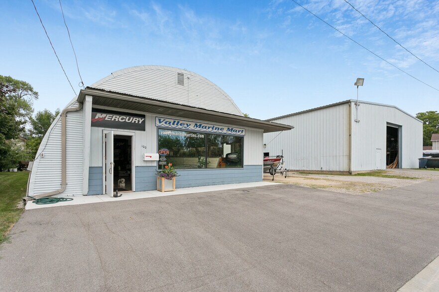 100 Water St, Menasha, WI à vendre - Photo principale - Image 1 de 43