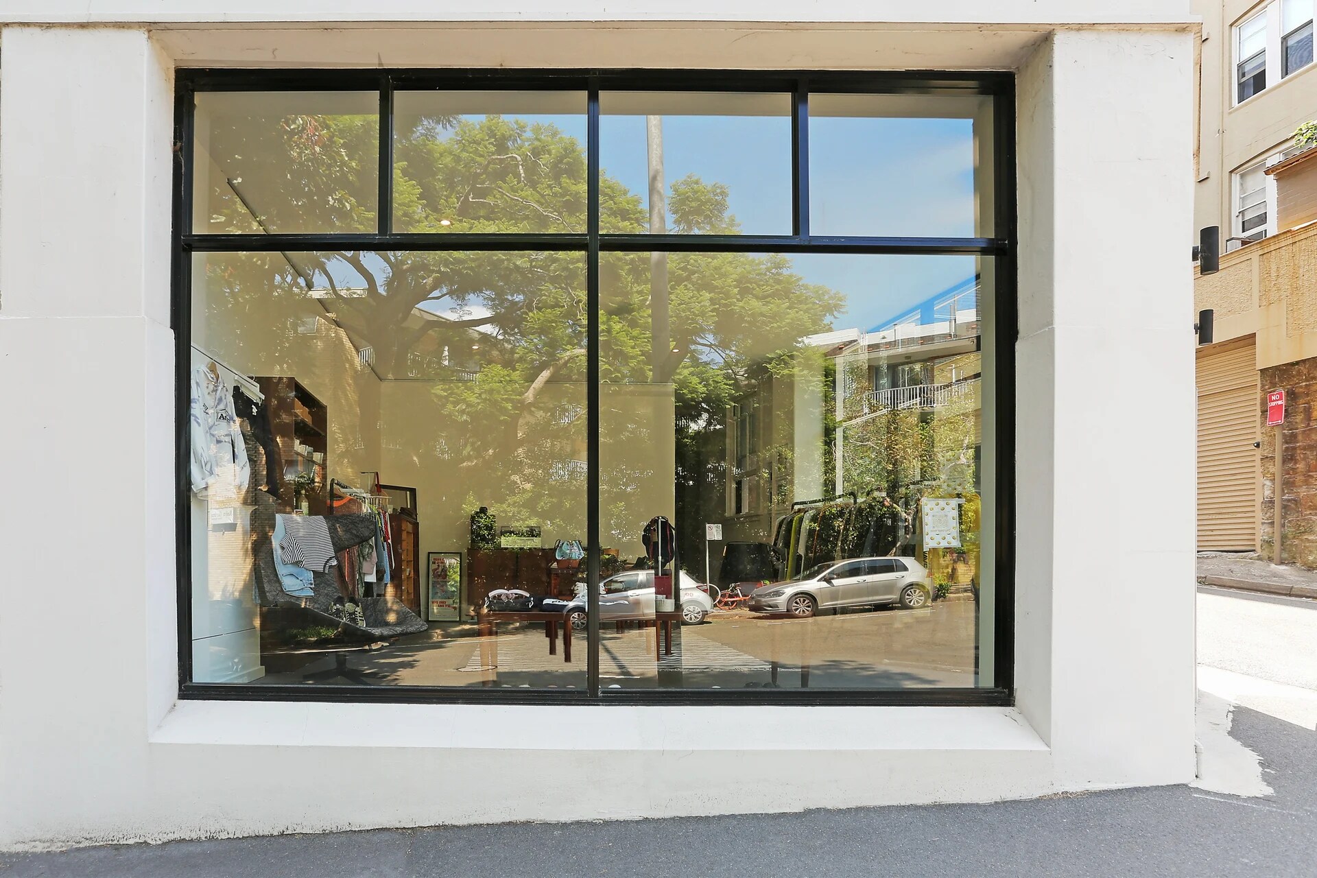 11 Roslyn Gdns, Elizabeth Bay for lease Building Photo- Image 1 of 5