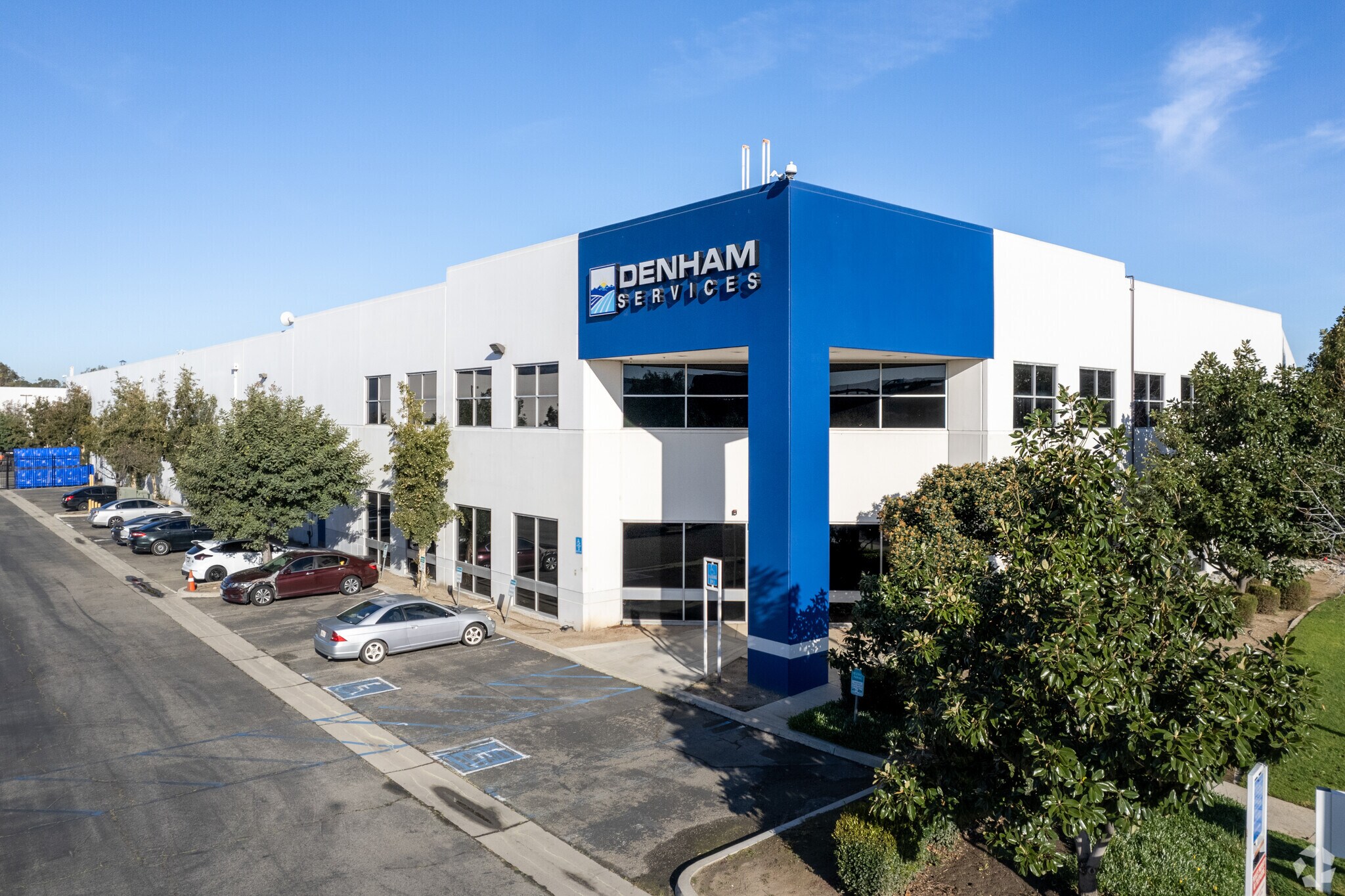 300 El Sobrante, Corona, CA for lease Primary Photo- Image 1 of 8