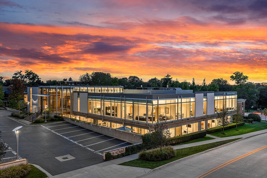 550 W Merrill St, Birmingham, MI à louer - Photo principale - Image 1 de 18