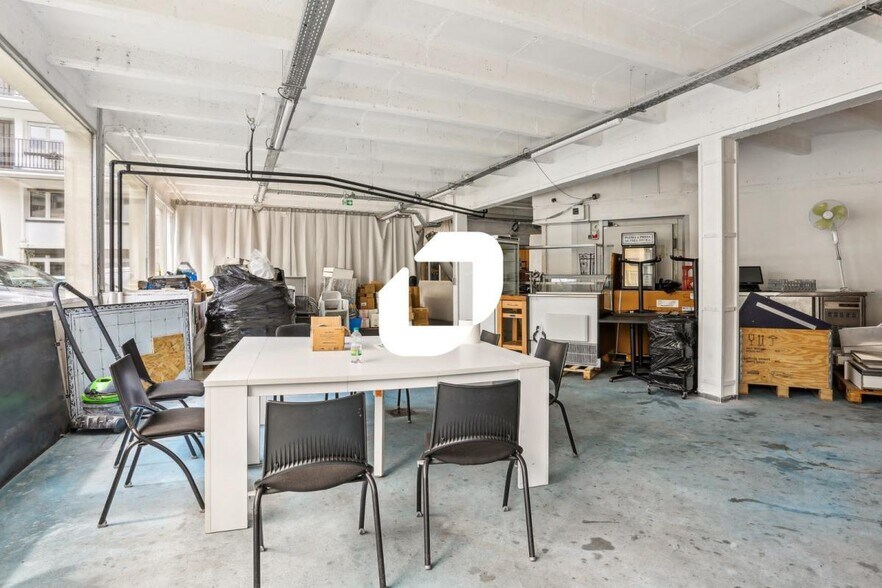 Flex dans Boulogne-Billancourt à louer - Photo du bâtiment - Image 2 de 14