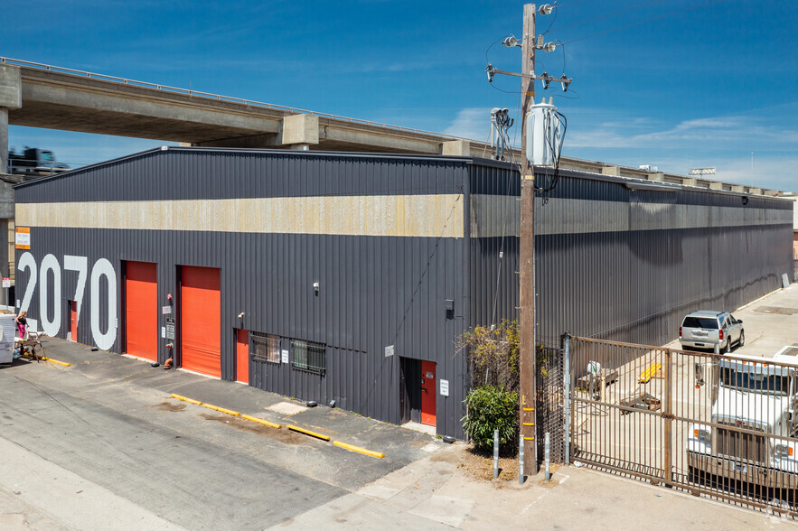 2070 Newcomb Ave, San Francisco, CA for lease - Primary Photo - Image 1 of 6