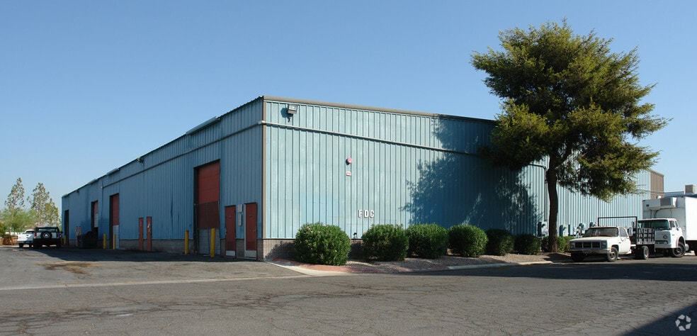 2901 S Highland Dr, Las Vegas, NV à louer - Photo du bâtiment - Image 2 de 8