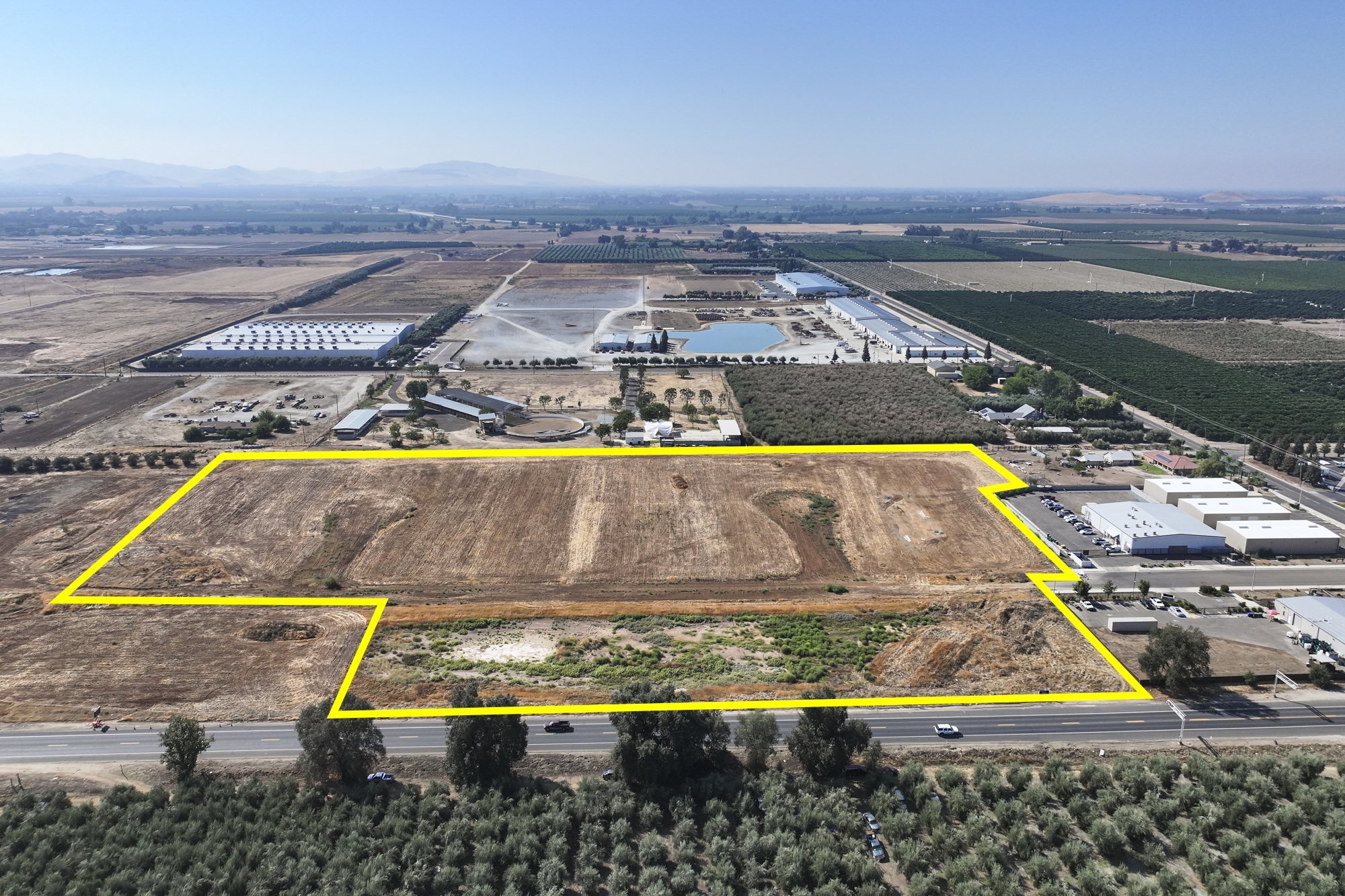 20528 Naranjo Boulevard, Woodlake, CA for sale Primary Photo- Image 1 of 7