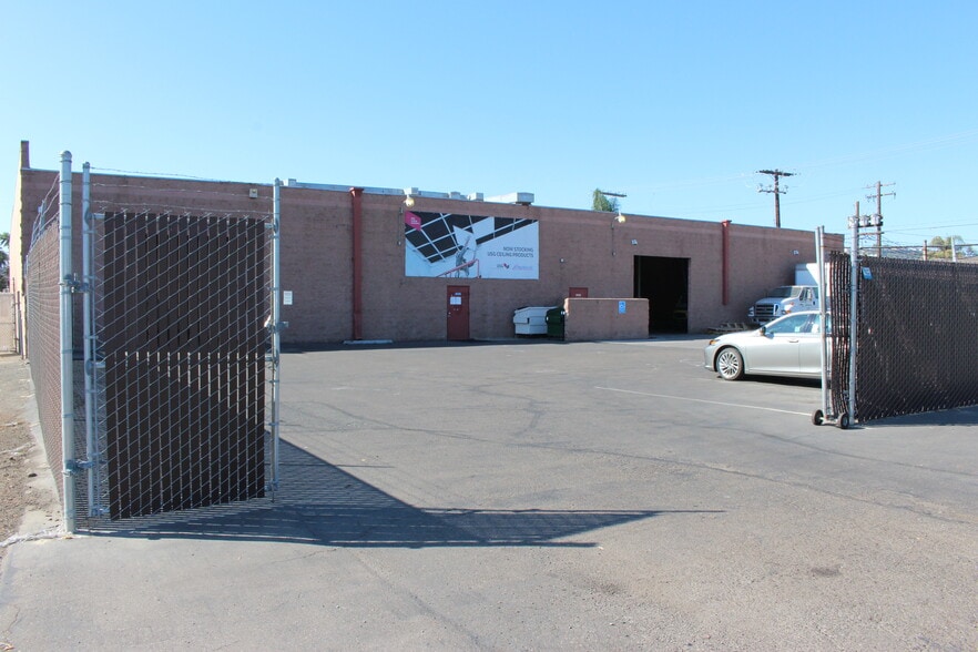 683-685 Vernon Way, El Cajon, CA for lease - Building Photo - Image 3 of 3