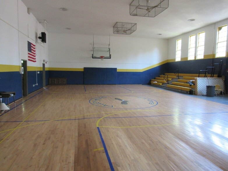 25385 Seneca Trl, Valley Head, WV à vendre - Photo du bâtiment - Image 2 de 5