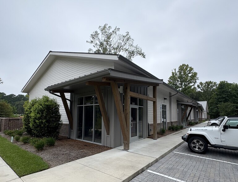 2947 Maybank Hwy, Johns Island, SC à louer - Photo du bâtiment - Image 3 de 5