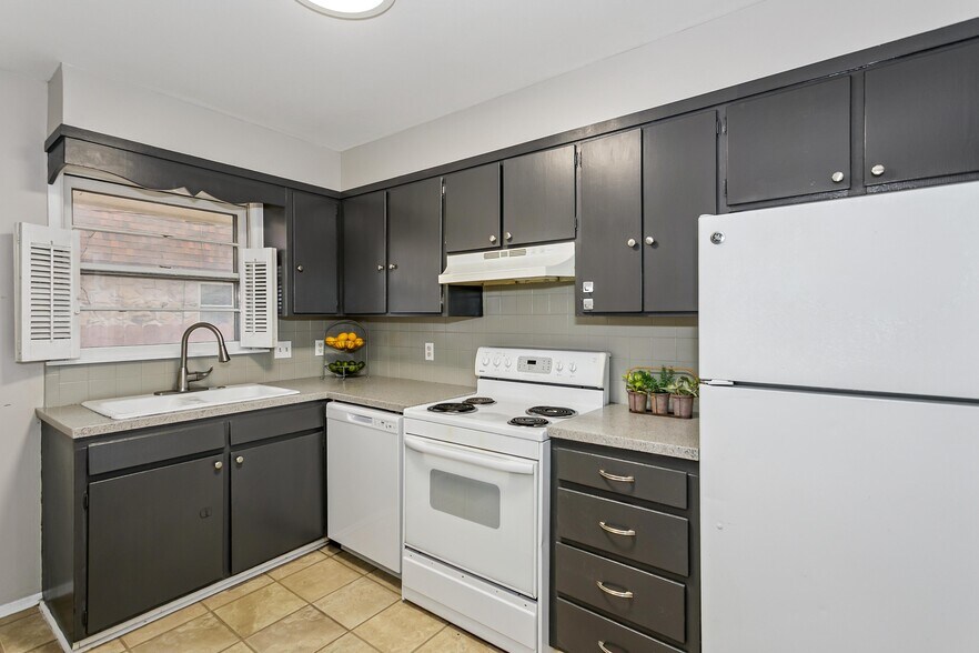 534-544 N Richmond St, Wichita, KS à vendre - Photo du bâtiment - Image 2 de 22