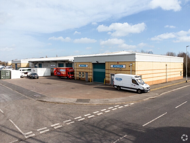 Morton Park Way, Darlington for lease - Primary Photo - Image 1 of 2