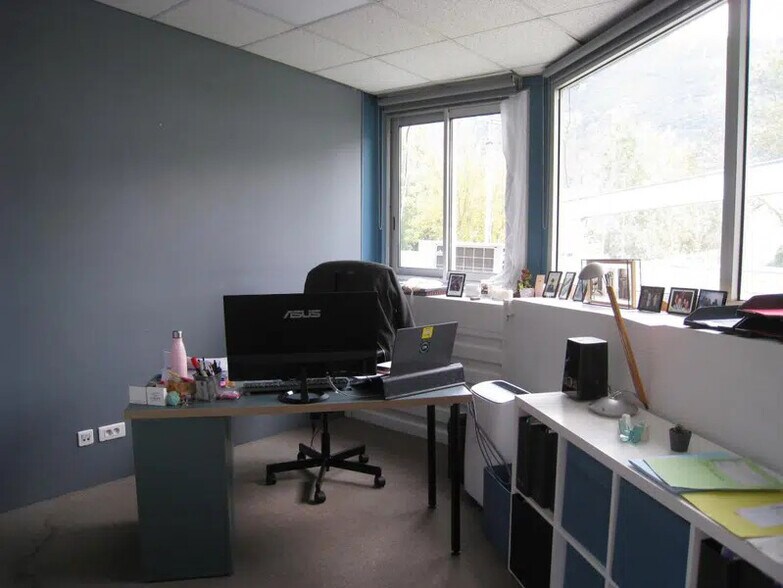 Bureau dans Gémenos à louer - Photo intérieure - Image 3 de 5