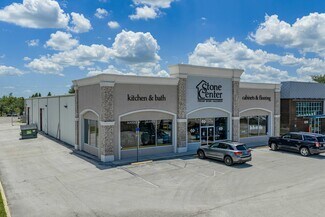 More details for 2205 E Edgewood Dr, Lakeland, FL - Retail for Lease