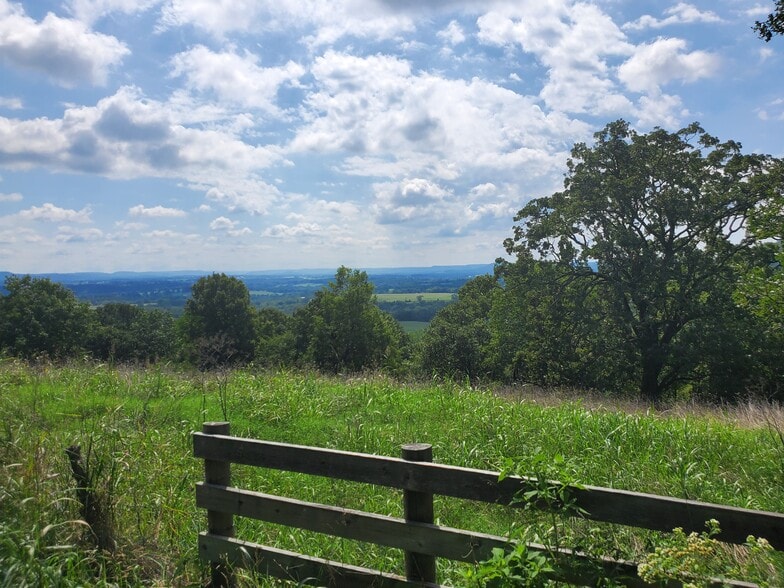 CR 207, Eureka Springs, AR for sale - Building Photo - Image 3 of 3