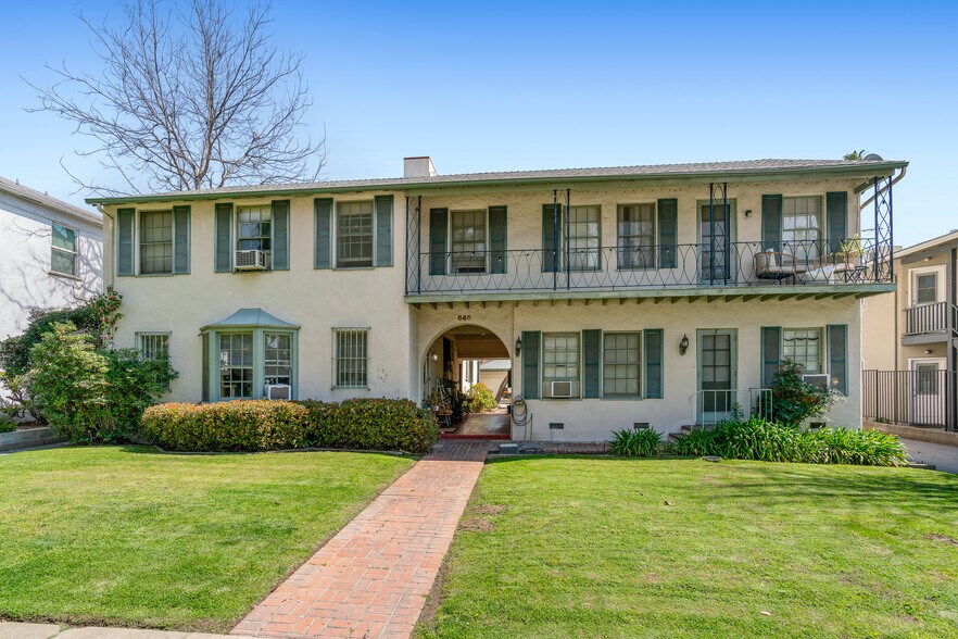 646 Orange Grove Ave, South Pasadena, CA à vendre - Photo du bâtiment - Image 3 de 38