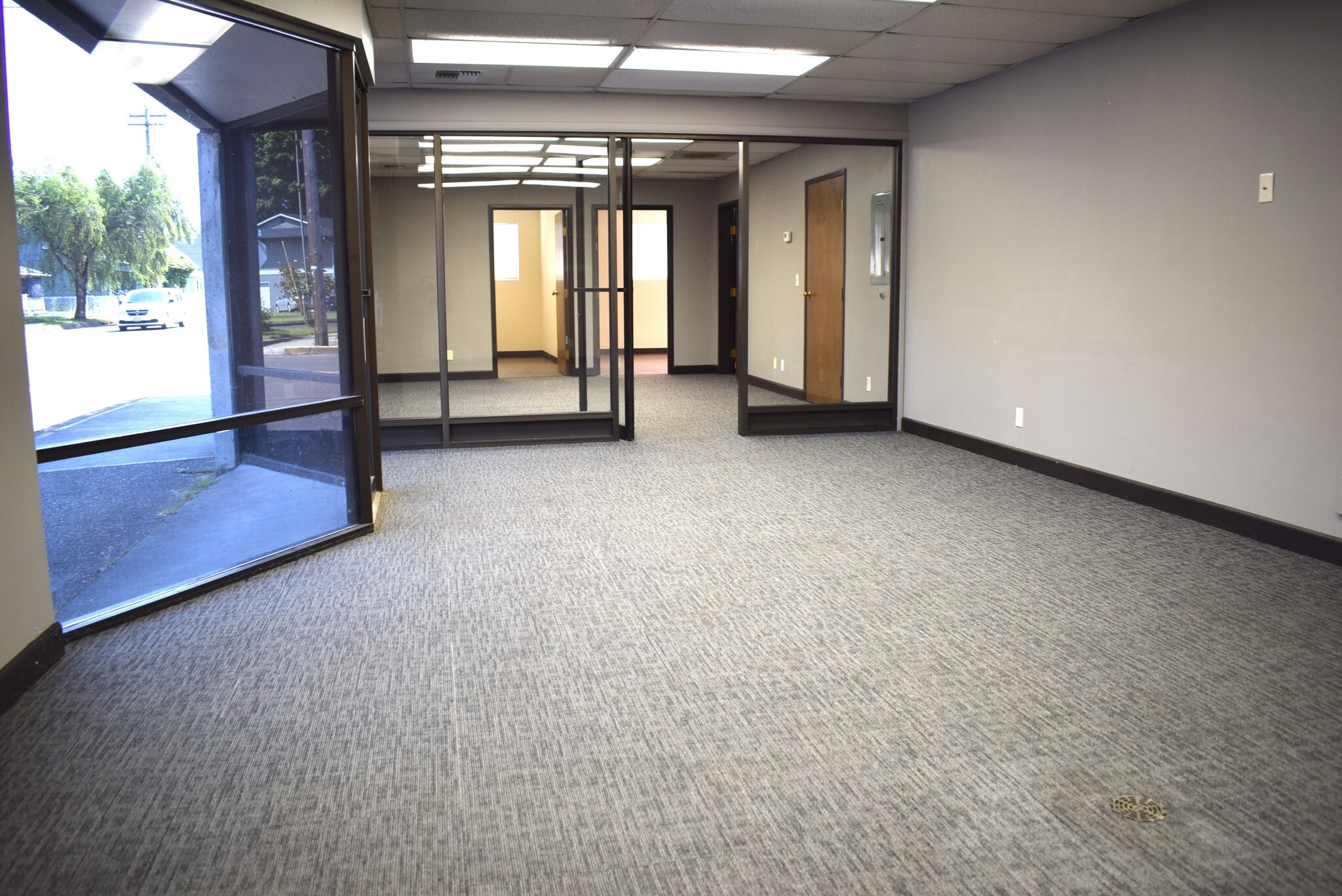 613 Pacific Ave S, Kelso, WA à louer Photo intérieure- Image 1 de 9