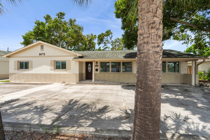 2672 66th St N, Saint Petersburg, FL à vendre - Photo du bâtiment - Image 3 de 34