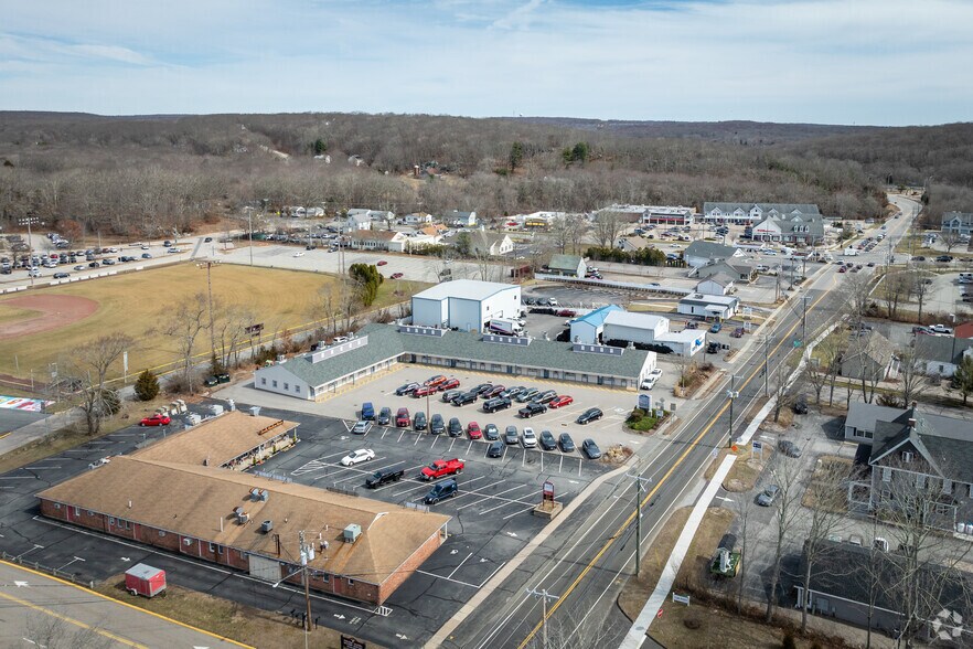 131 Boston Post Rd, East Lyme, CT à louer - Aérien - Image 3 de 52