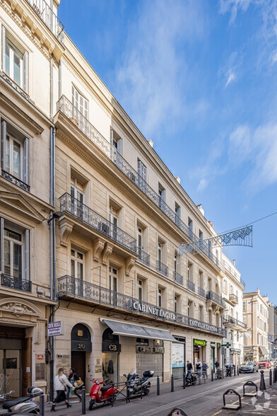 20 Rue Montgrand, Marseille for sale - Building Photo - Image 3 of 3
