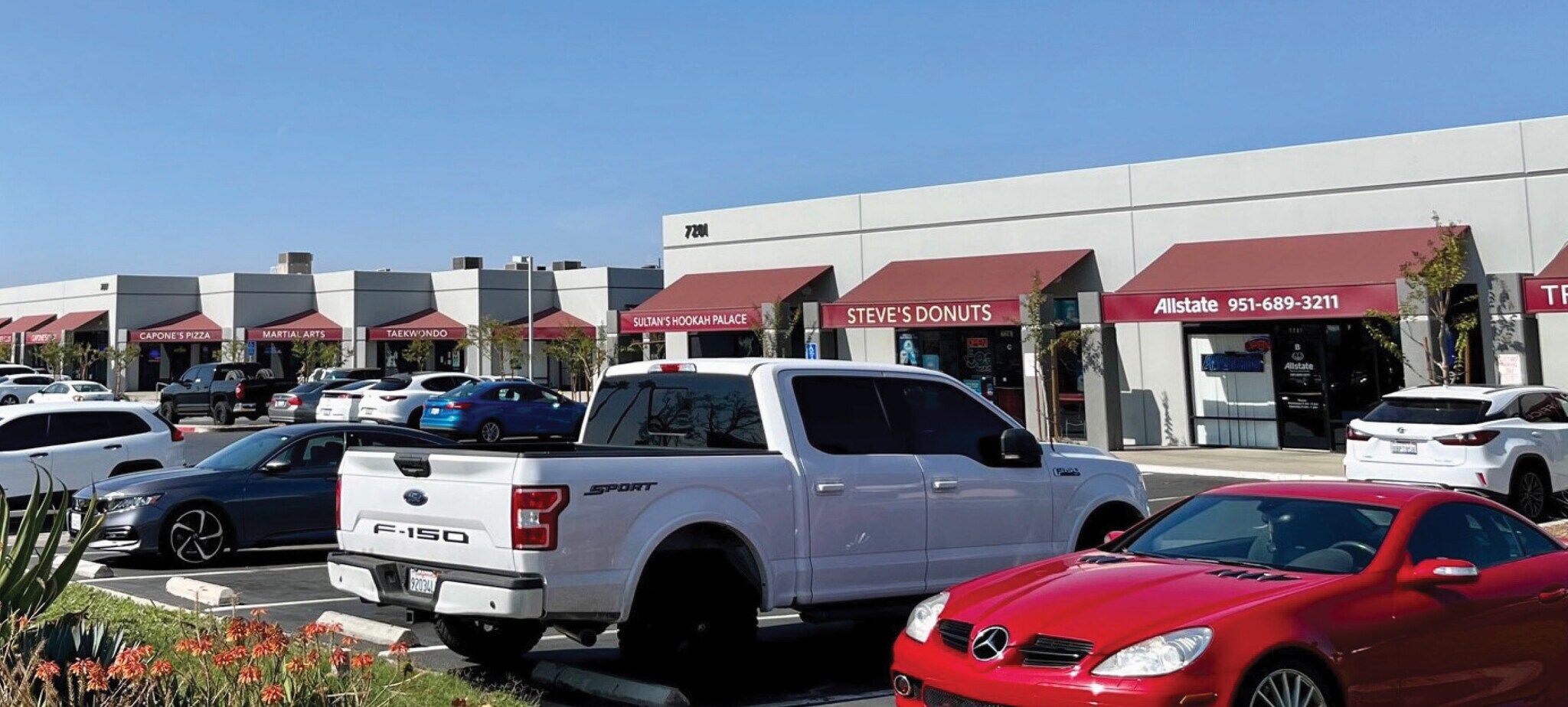 7203 Arlington Ave, Riverside, CA à louer Photo du bâtiment- Image 1 de 5