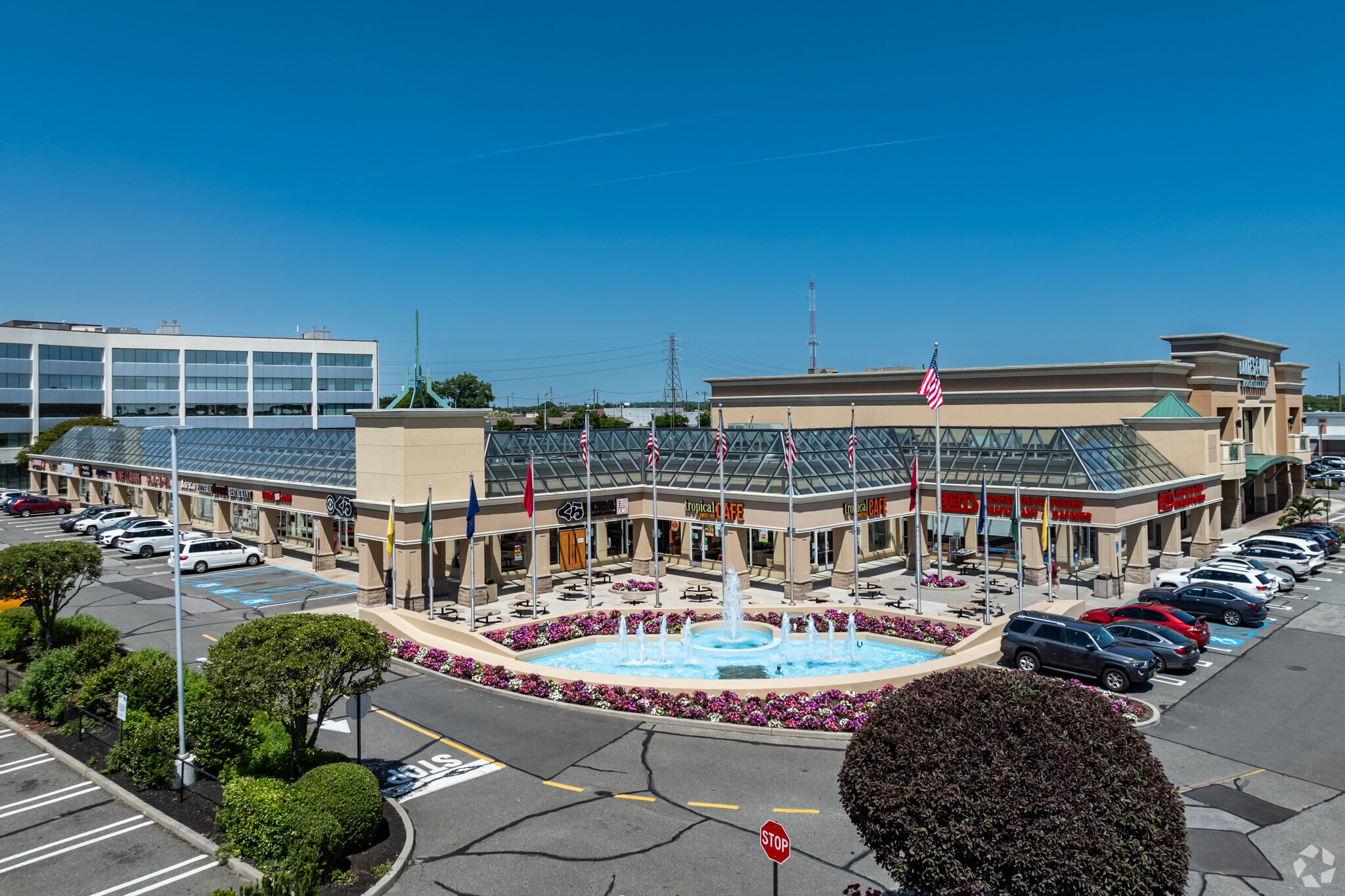 23 Old Country Rd, Carle Place, NY for lease Primary Photo- Image 1 of 6