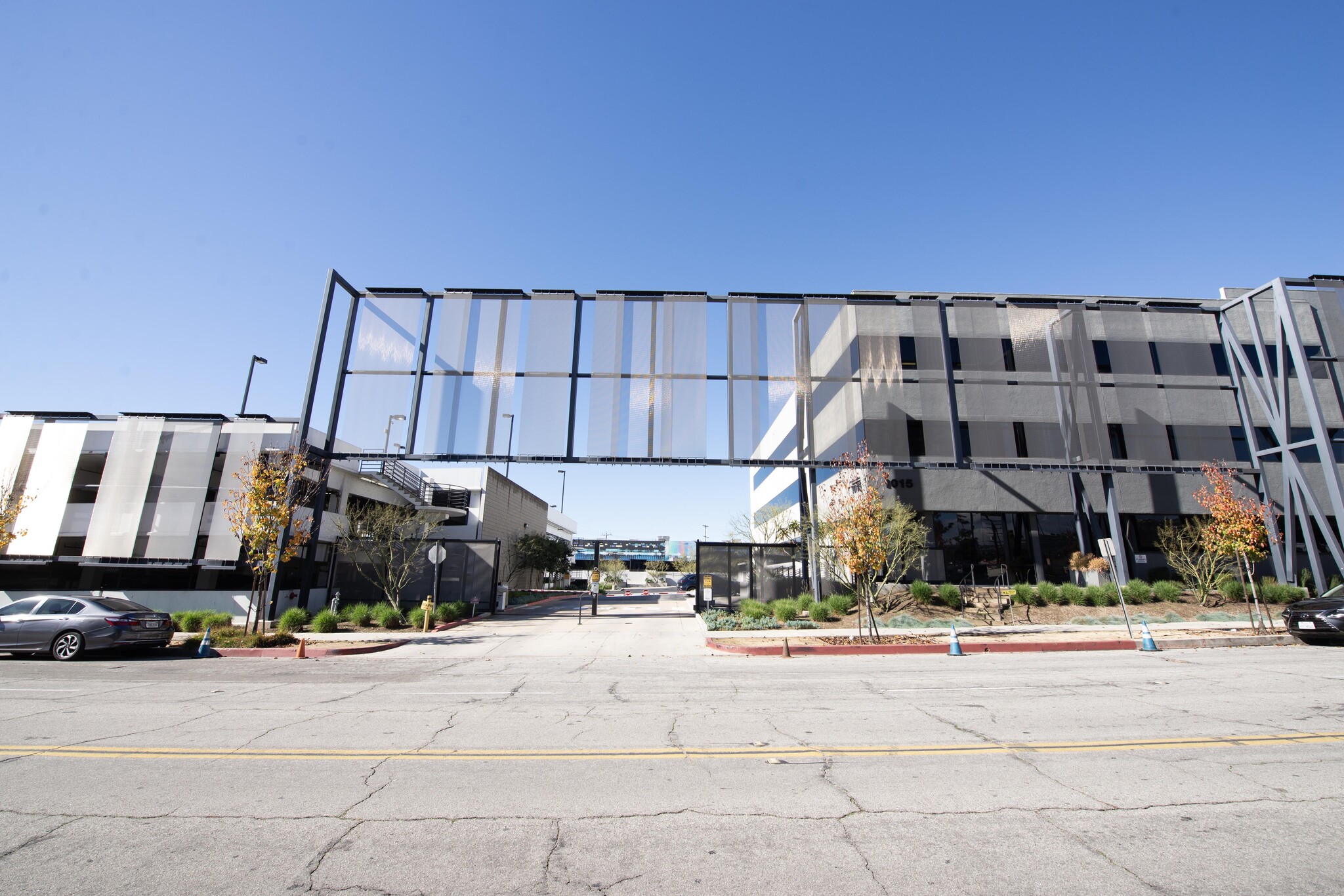 1011 Grandview Ave, Glendale, CA à louer Photo du bâtiment- Image 1 de 13