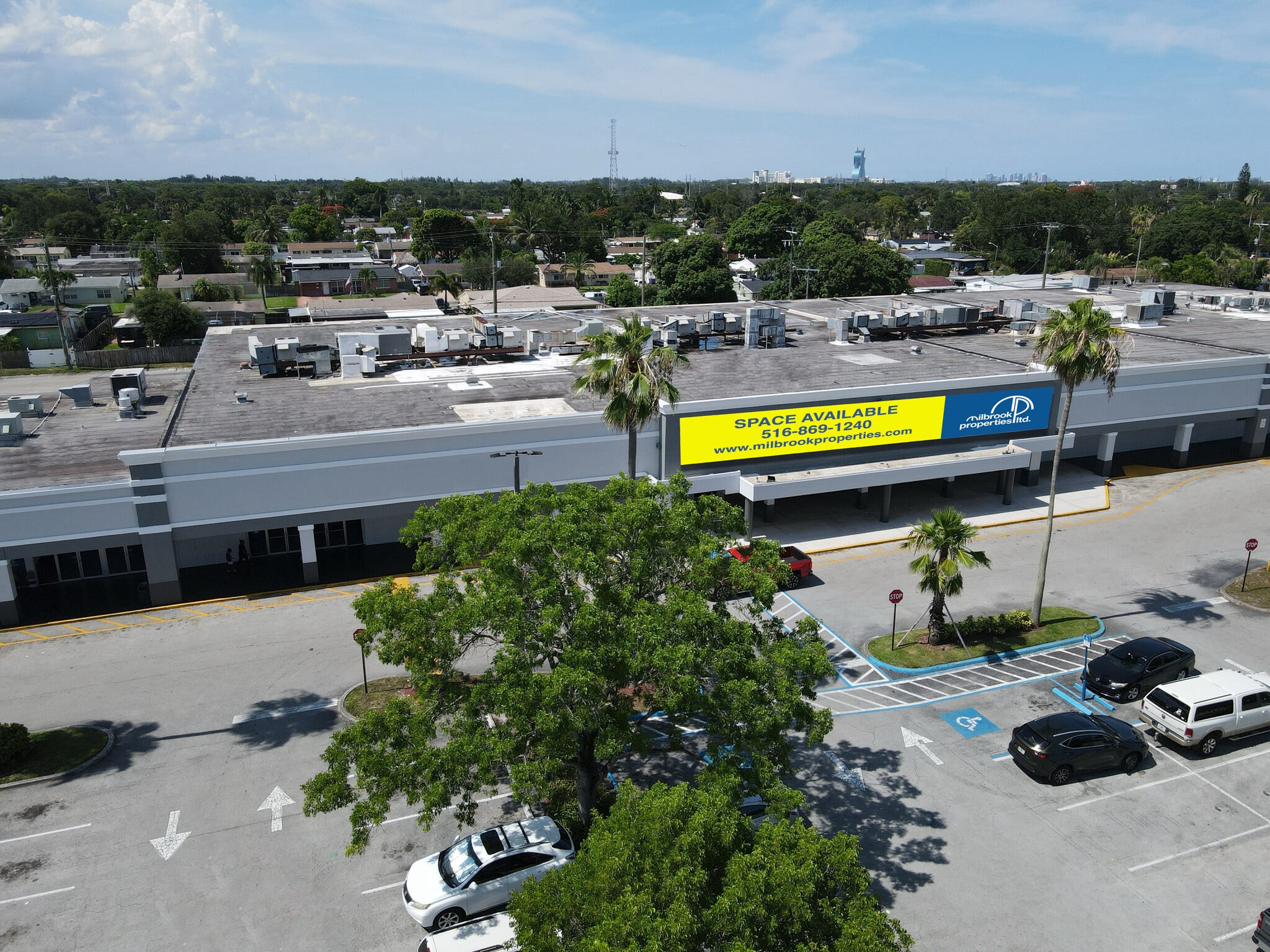 6805-7031 Taft St, Hollywood, FL à louer Photo intérieure- Image 1 de 1