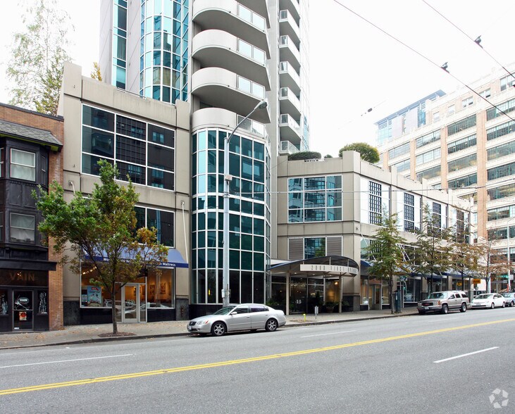 2000 1st Ave, Seattle, WA à louer - Photo du bâtiment - Image 3 de 12