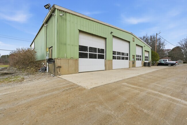 More details for 327 West St, West Hatfield, MA - Industrial for Lease
