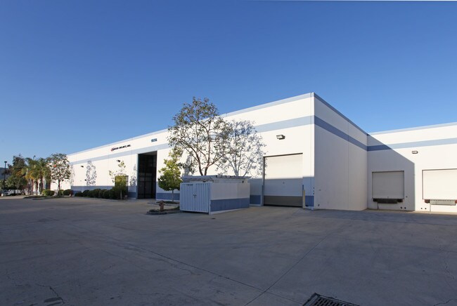 Plus de détails pour 1656 W Orange Grove Ave, Pomona, CA - Industriel à louer