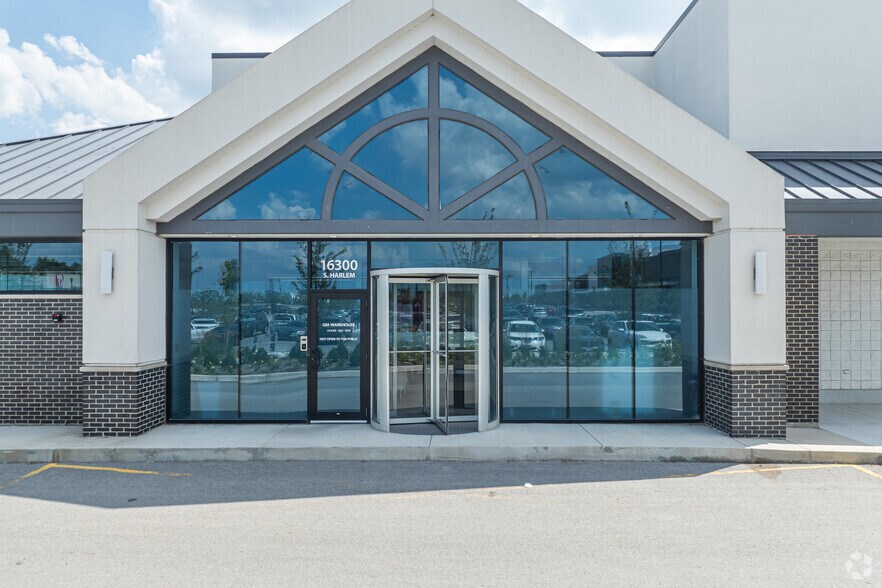 16300 Harlem Ave, Tinley Park, IL à louer - Photo du bâtiment - Image 3 de 4