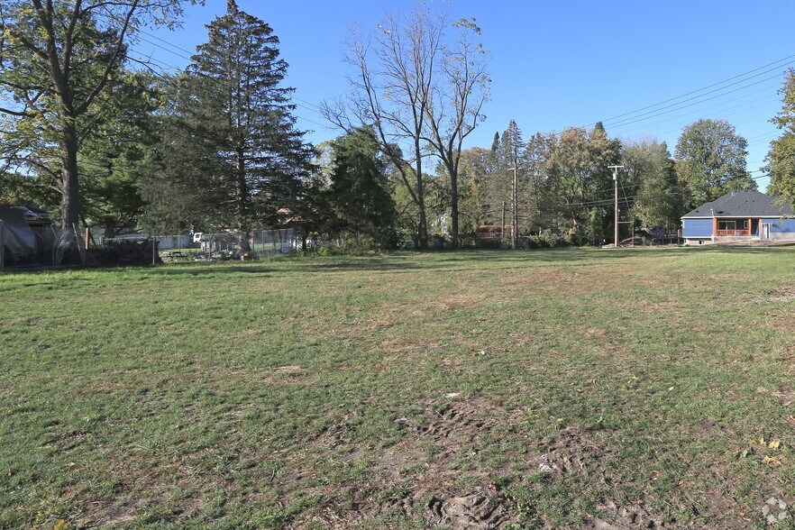 58019 Van Dyke Rd, Washington, MI for sale - Primary Photo - Image 1 of 4