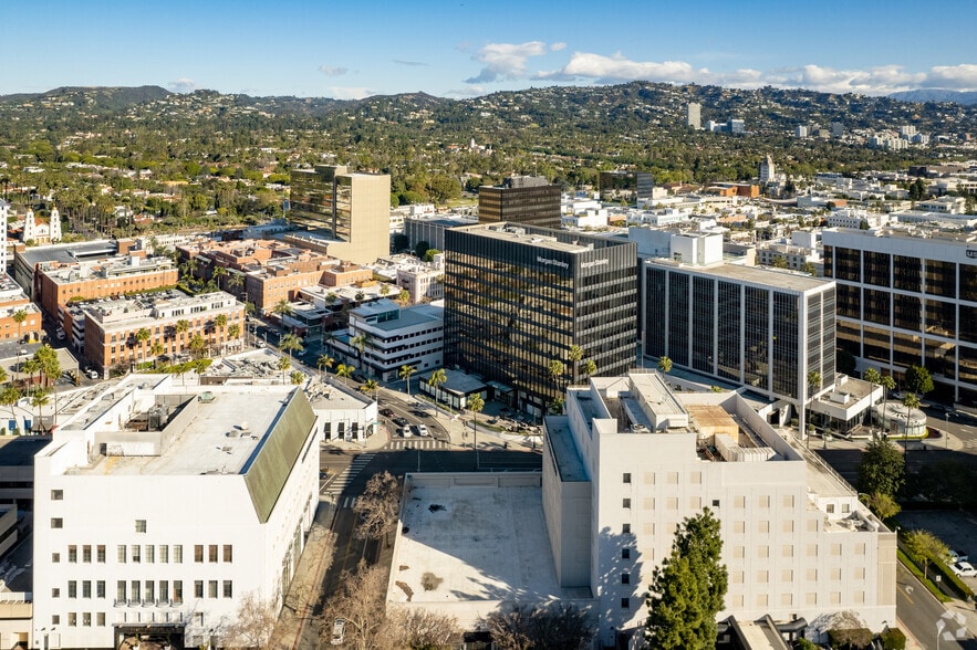 428-444 N Bedford Dr, Beverly Hills, CA for lease - Building Photo - Image 3 of 4