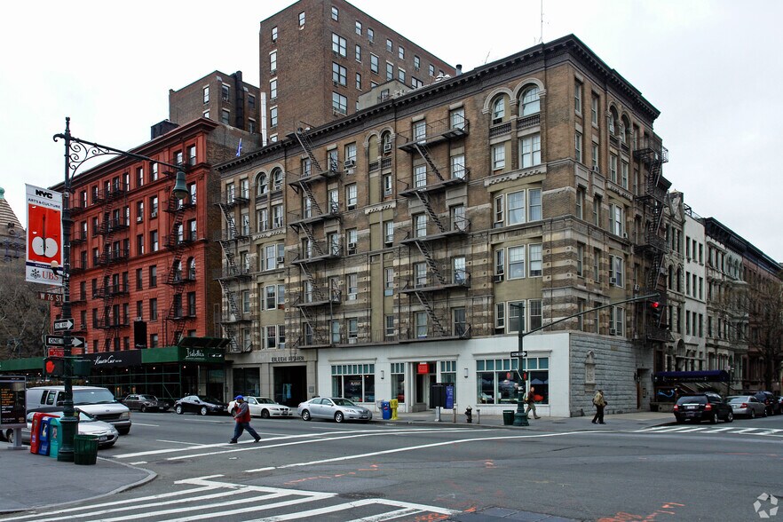 341 Columbus Ave, New York, NY à louer - Photo du bâtiment - Image 1 de 2