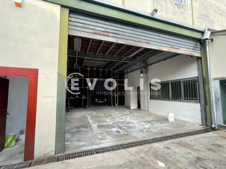 Local d'activités dans Maisons-Alfort à vendre - Photo du bâtiment - Image 3 de 19