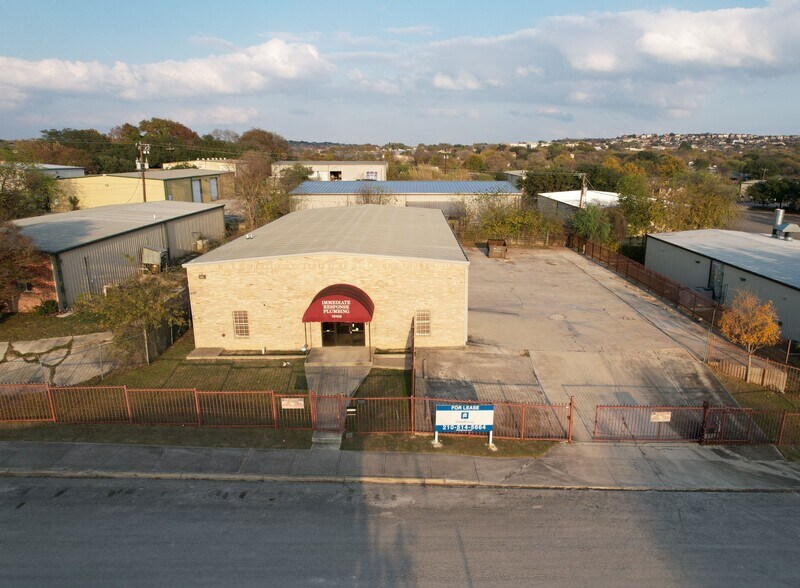 13106 Lookout Rdg, San Antonio, TX à vendre - Photo du bâtiment - Image 2 de 14