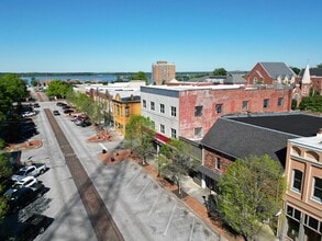 726 Bank St NE, Decatur, AL for lease Interior Photo- Image 2 of 9