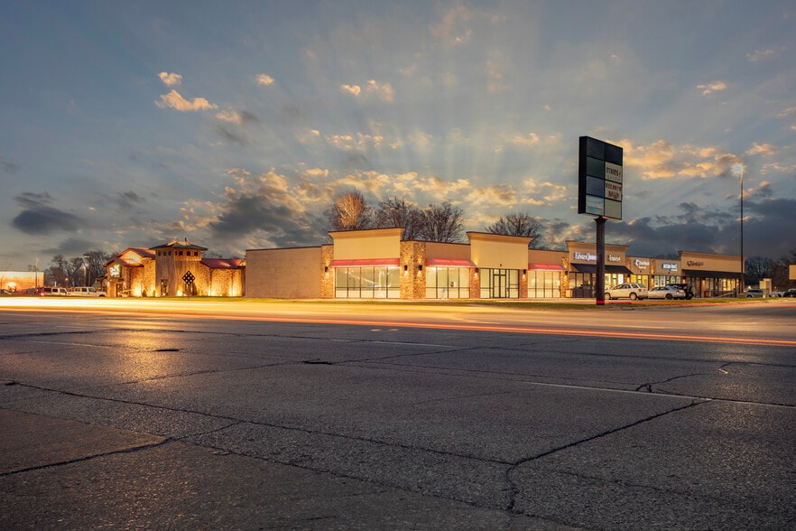 6201 SE 14th St, Des Moines, IA for lease - Building Photo - Image 1 of 3