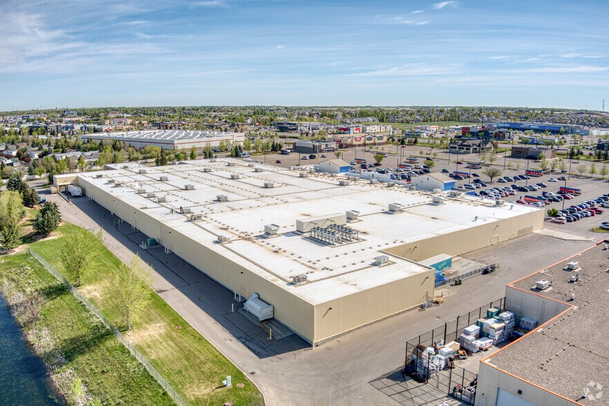 3700 Mayor Magarth Dr S, Lethbridge, AB à louer - Aérien - Image 3 de 53