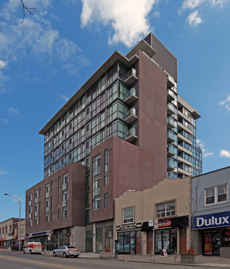 Plus de détails pour 2053-2057 Danforth Ave, Toronto, ON - Vente au détail à louer