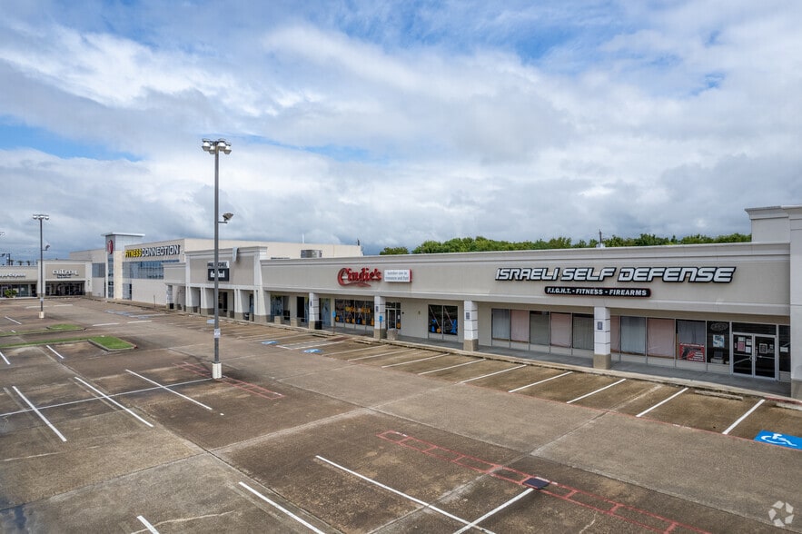 20801-20833 Gulf Fwy, Webster, TX for lease - Building Photo - Image 3 of 5