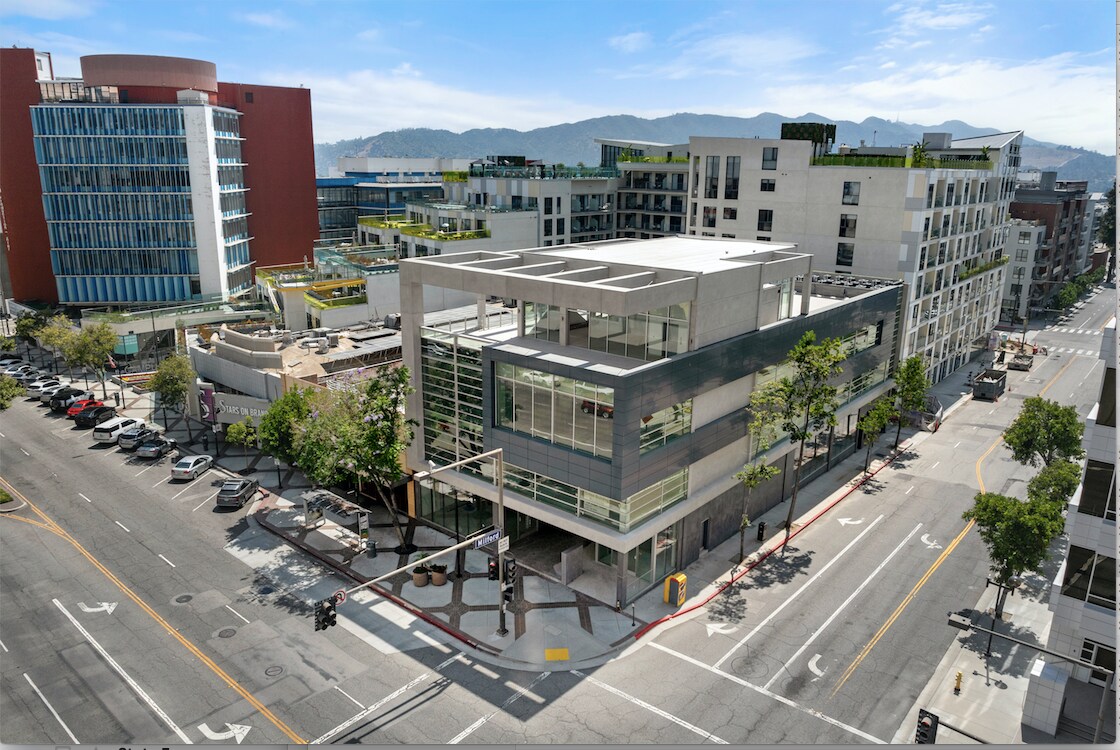 431 N Brand Blvd, Glendale, CA à louer Photo du bâtiment- Image 1 de 11